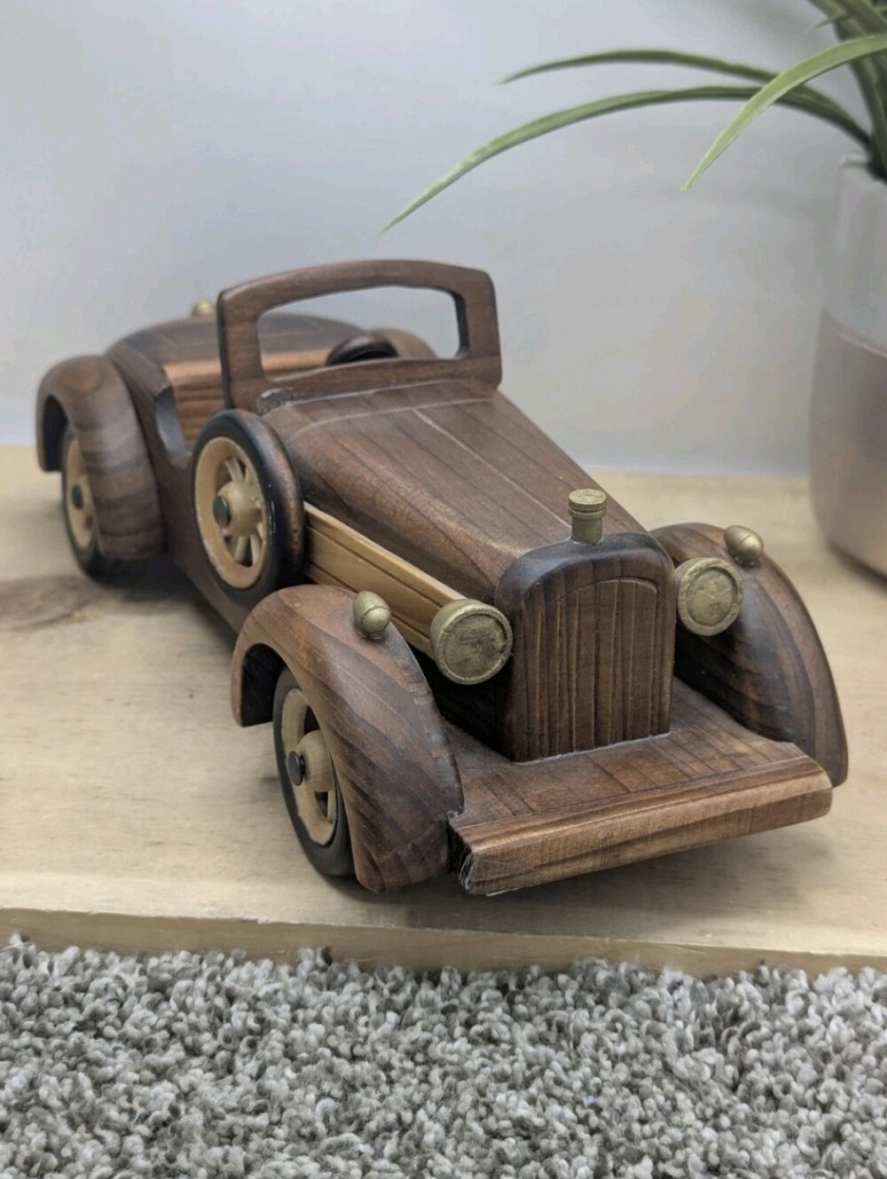 Vintage Hand Carved Wooden Model Classic Collectable Office Home Decor